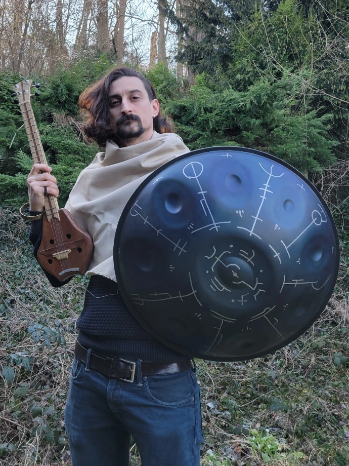 Adrien  Santamaria, facteur d'instrument de Mistral Pans